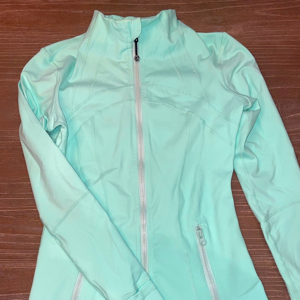 LULULEMON ZIP UP